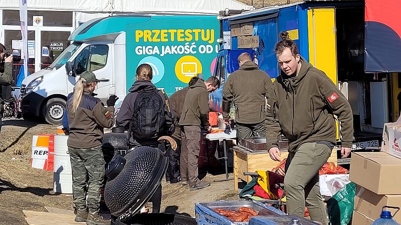 14 Horas - El Gobierno polaco anuncia un descenso del flujo de refugiados - Escuchar ahora