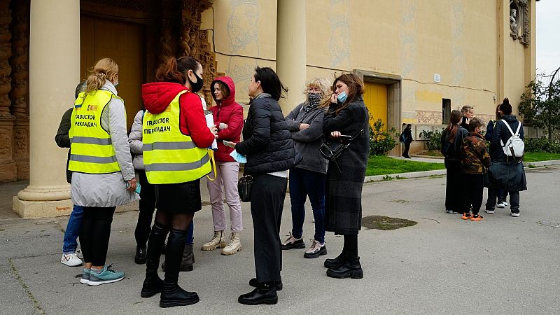 24 horas fin de semana - Desde Medyka hasta Barcelona: un largo viaje, también burocrático - Escuchar ahora