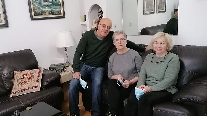 Las mañanas de RNE con Íñigo Alfonso - Ana y Elias, familia de acogida: "Son de la familia, estamos encantados" - Escuchar ahora 