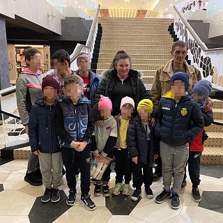 La huida de Ana y sus 10 hijos: "Solo podemos esperar"