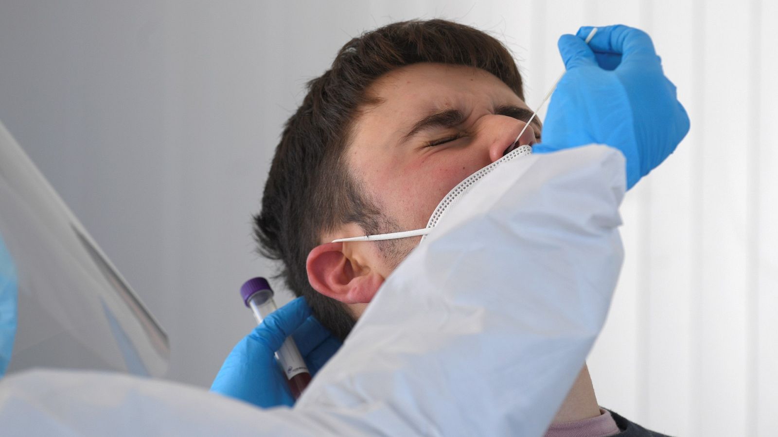 Las mañanas de RNE con Íñigo Alfonso - La nueva fase del COVID: menos cuarentenas y menos pruebas - Escuchar ahora 