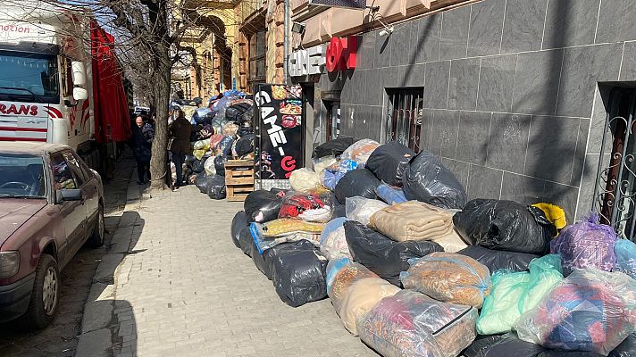14 horas - El 'Cuartel para la defensa de Ucrania' en Chernovtsi - Escuchar ahora