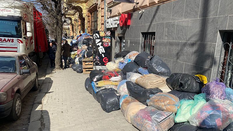 14 horas - El 'Cuartel para la defensa de Ucrania' en Chernovtsi - Escuchar ahora