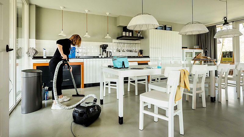 Las mañanas de RNE con Íñigo Alfonso - Las empleadas del hogar, más cerca de lograr el derecho a paro - Escuchar ahora