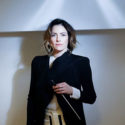 Reportaje sobre la directora Alondra de la Parra - escuchar ahora