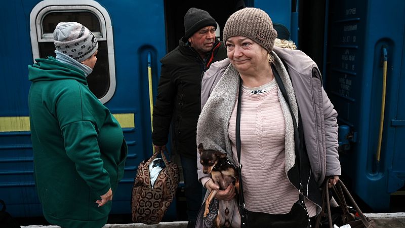 14 Horas -  Comienza el éxodo desde el este de Ucrania por miedo a la ofensiva rusa - Escuchar ahora