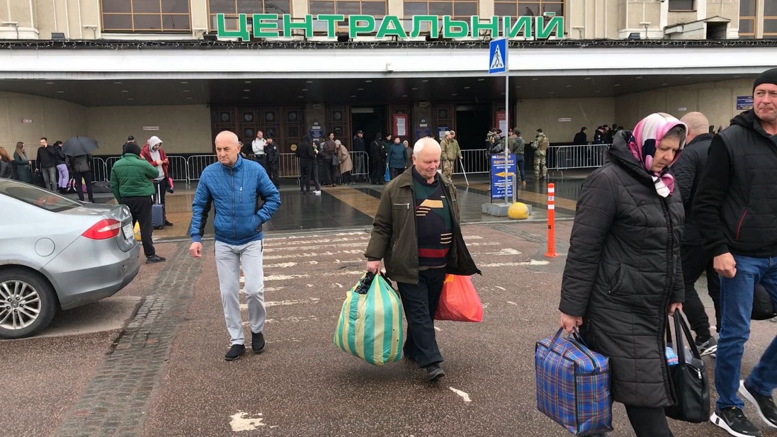 14 horas fin de semana - Dificultades para evacuar civiles tras el ataque a la estación de tren de Kramatorsk - Escuchar ahora