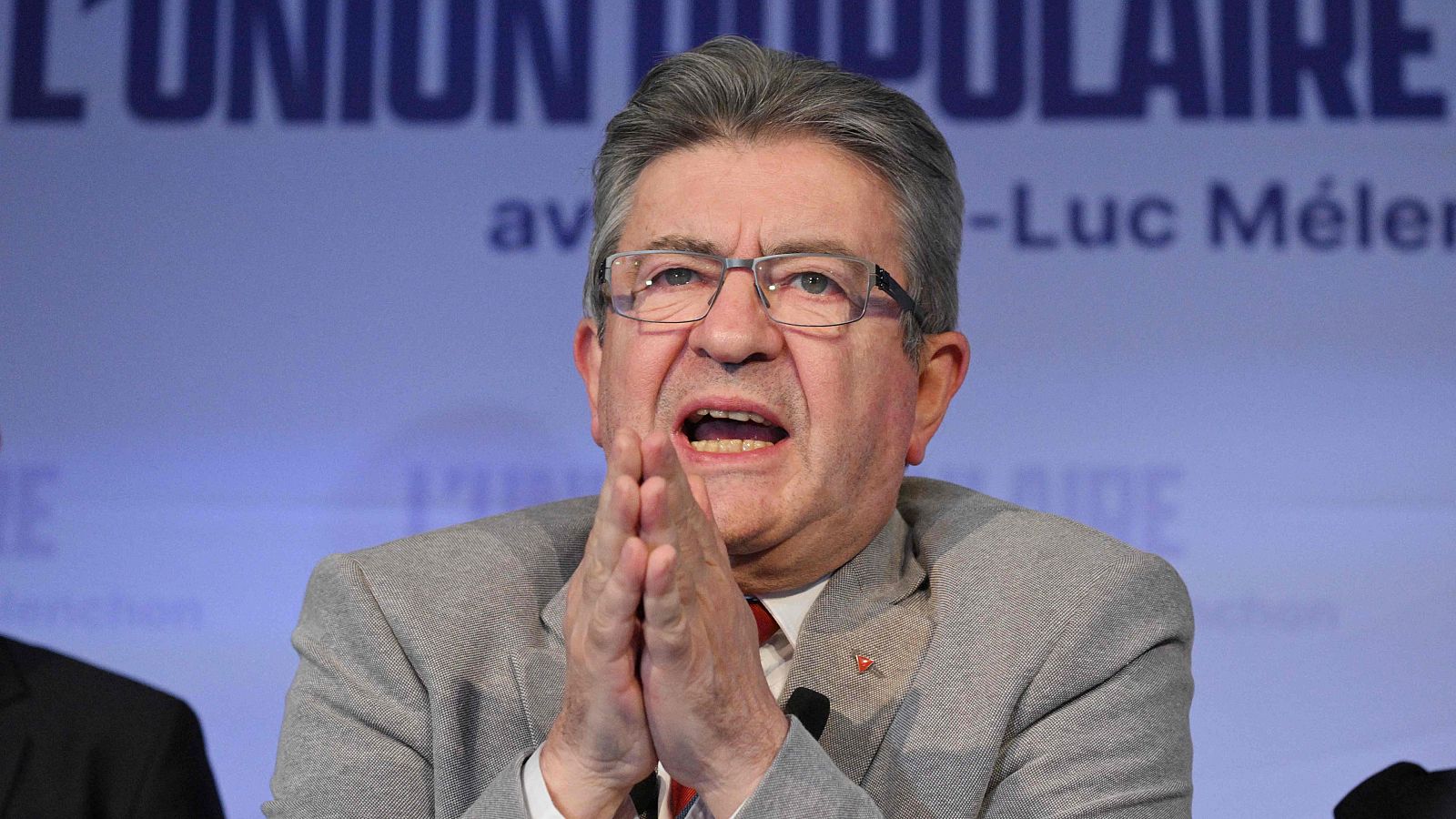 24 Horas Fin de Semana - Mélenchon, tercero con el 21%, pide no votar a Le Pen en la segunda vuelta - Escuchar ahora