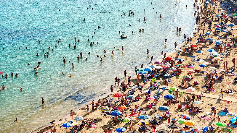 24 Horas - El sector de la hostelería confía en la remontada del turismo en España  - Escuchar ahora