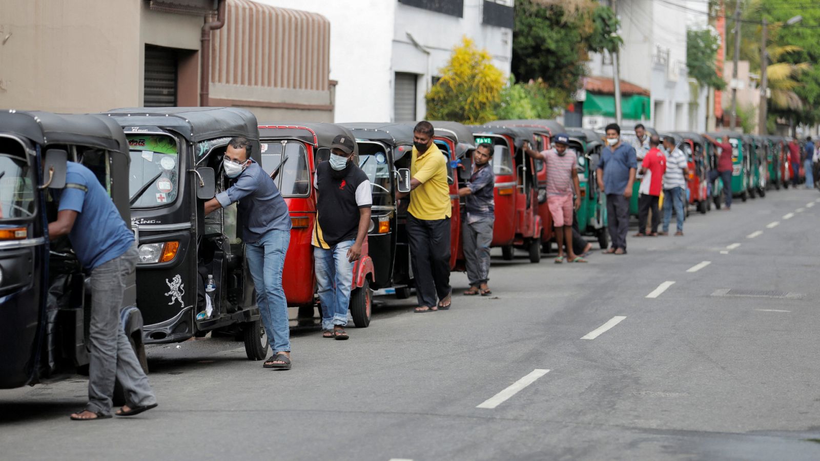 Cinco Continentes - La crisis política y social en Sri Lanka - Escuchar ahora