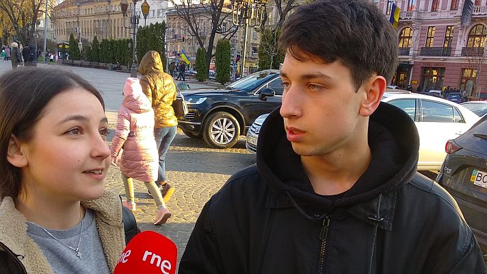 Las Mañanas de RNE con Íñigo Alfonso - El futuro incierto de los jóvenes en Leópolis: \"No sé qué pasará mañana\" - Escuchar ahora