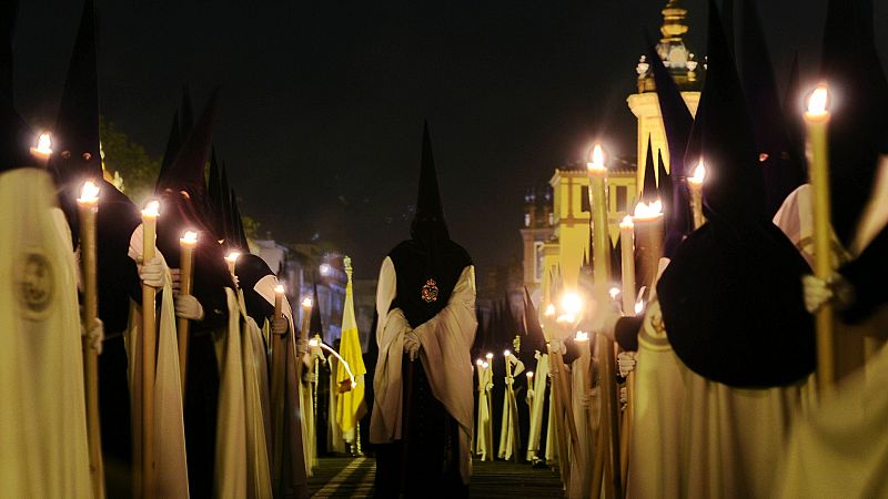 Más cerca - "Somos Hermandad 360 días y Cofradía, durante 5 días" - Escuchar ahora