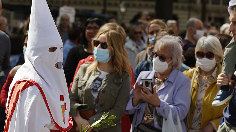 Las Mañanas de RNE - Laicidad y religiosidad en España: un 37% de la población se declara no religiosa  - Escuchar ahora