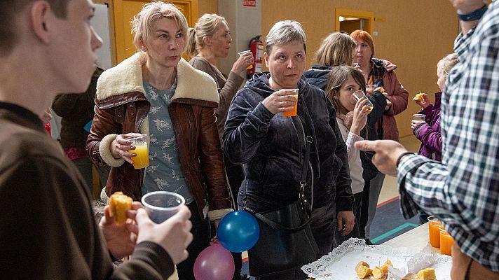 España a las 8 fin de semana - Alojamiento y trabajo para refugiados en un hotel de Calpe - Escuchar ahora