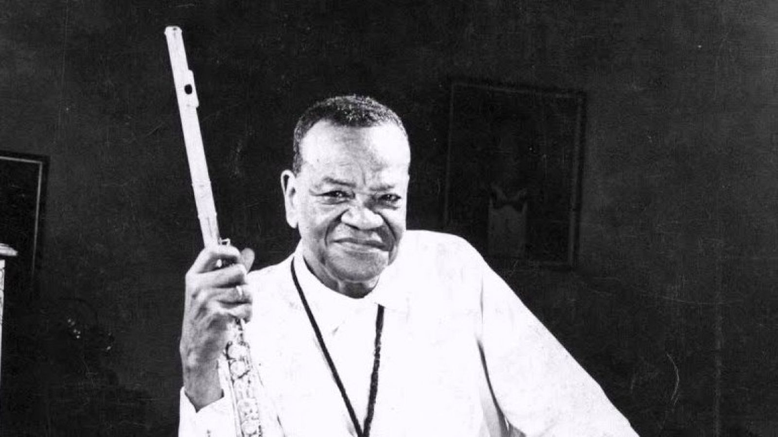 Agualusa - Pixinguinha y el Día Nacional del Choro en Brasil - 20/04/22 - escuchar ahora