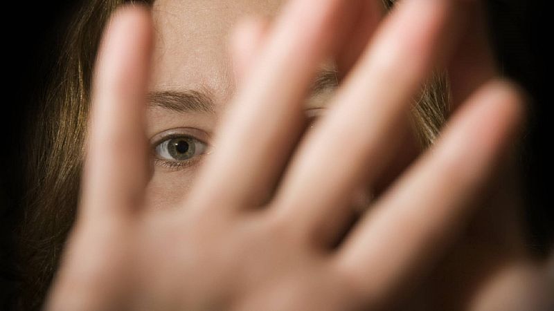 24 horas - Violencia física, psicológica y sexual   - Escuchar ahora