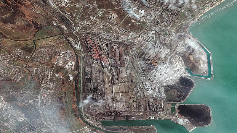 Cinco Continentes - Nuevo intento por evacuar civiles de la acería de Azovstal - Escuchar ahora