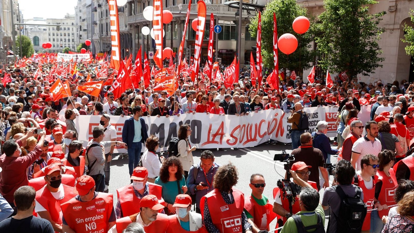 14 horas fin de semana - Díaz anuncia que comenzará a elaborar "el Estatuto del Trabajo del siglo XXI" - Escuchar ahora