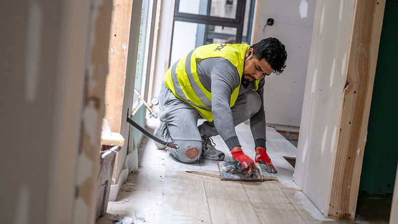 14 horas - La reforma laboral dispara los contratos indefinidos a cifras r�cord - Escuchar ahora