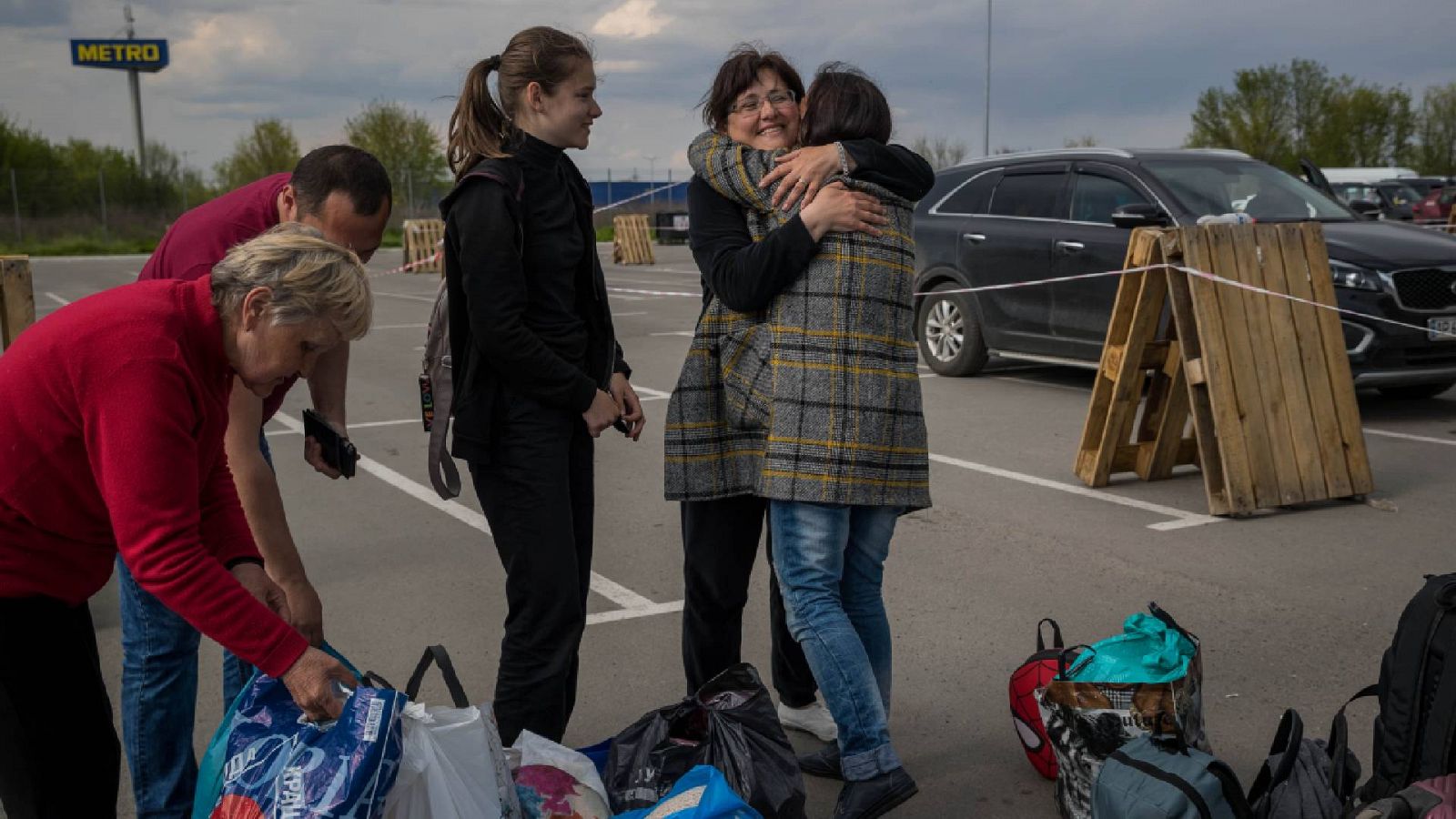 14 horas - Evacuados de Mariúpol: "Teníamos mucho miedo, era un infierno" - Escuchar ahora