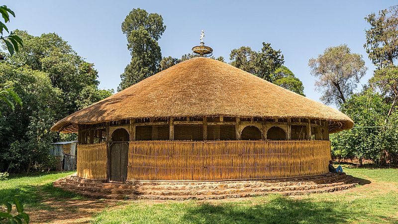 La vuelta al mundo con Miquel Silvestre - En busca de la tumba de Pedro P�ez - 05/05/22 - Escuchar ahora