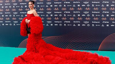 Tarde lo que tarde - Eurovisi�n 2022: Chanel deslumbra en la Opening Ceremony - Escuchar ahora