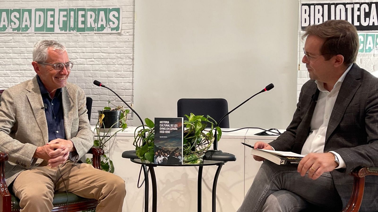 La silla de Galdós - Ignacio Cabria y su ensayo sobre los ovnis - Escuchar ahora