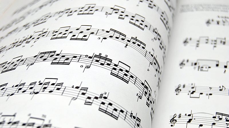 Por tres razones - ¿Qué elemento hace que la música suene bien? - Escuchar ahora