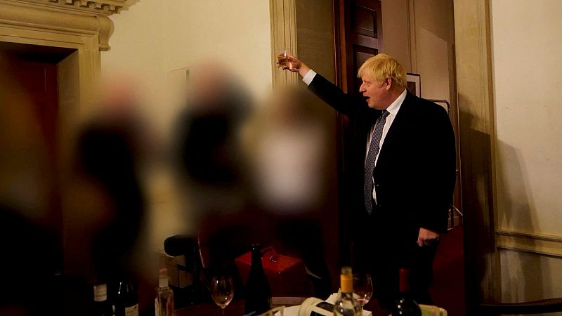Cinco Continentes - El informe de Sue Gray apunta a Boris Johnson - Escuchar ahora