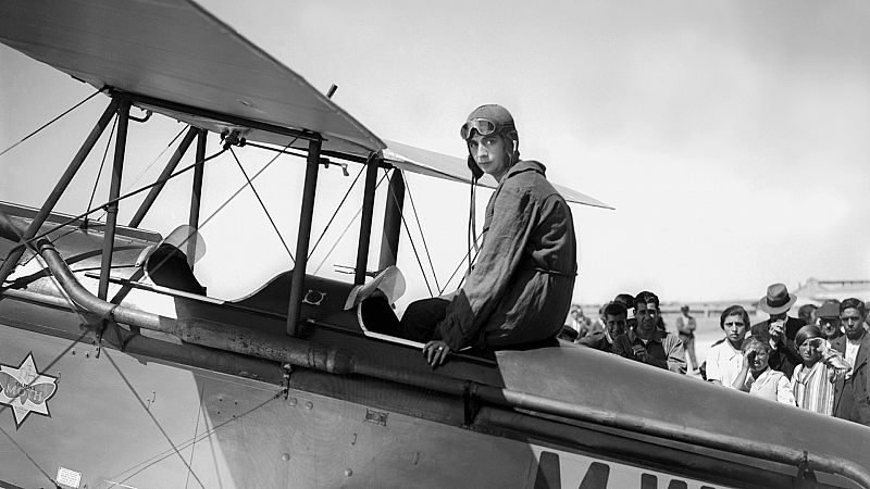 Punto de enlace - María Bernaldo de Quirós, primera mujer piloto en España - 26/05/22 - escuchar ahora