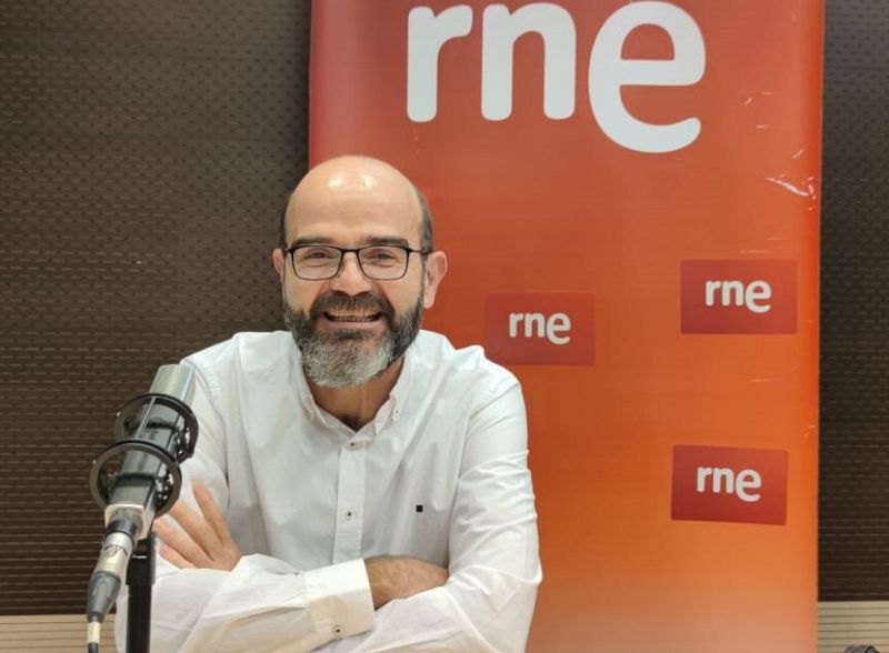 Entrevista con el doctor Pablo Guzmán, coordinador de regional de cirugía robótica.