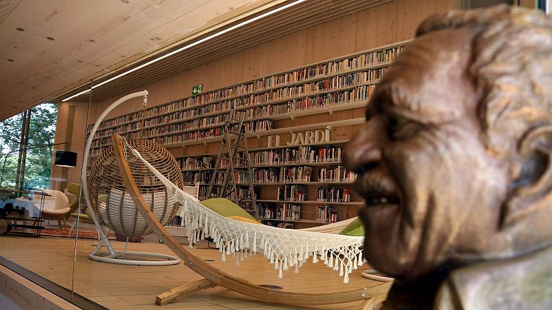 Barcelona inaugura la biblioteca García Márquez | MARTA ORQUÍN