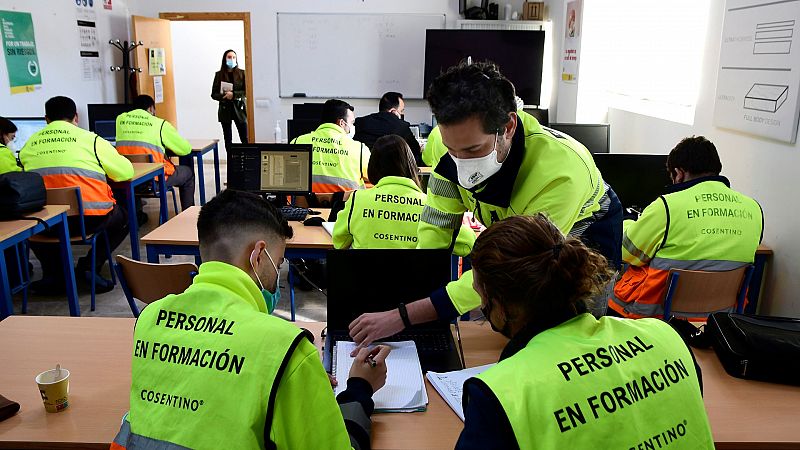 14 Horas - FP Dual en España: "Con nuestro ecosistema empresarial, el desarrollo es complejo" - Escuchar ahora