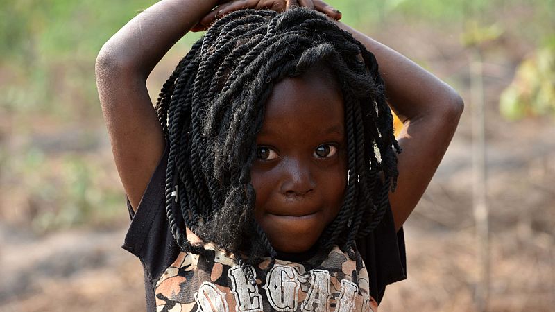 Cinco Continentes -  El primer banco de imágenes gratuito sobre África - Escuchar ahora