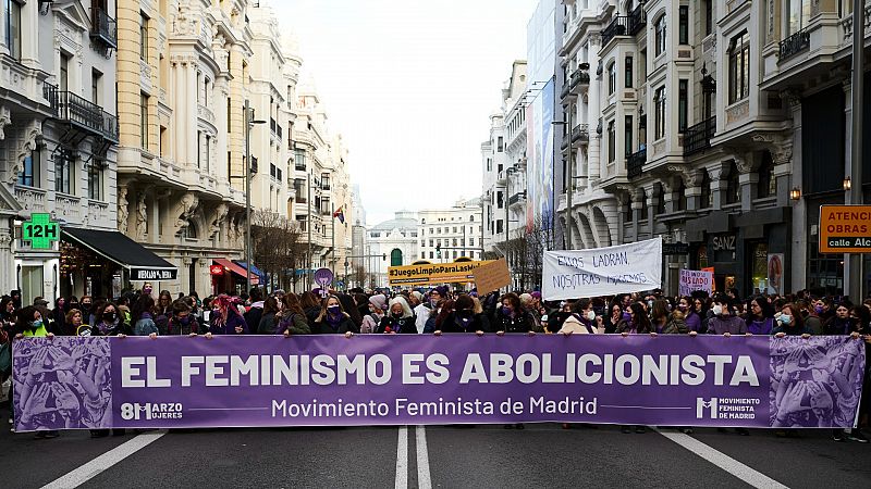 Las Mañanas de RNE - Análisis jurídico y social de la propuesta para abolir la prostitución del PSOE - Escuchar ahora