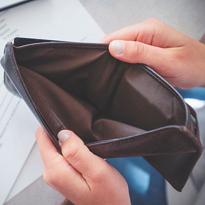 Reportajes RNE - El milagro de cada día: vivir con el salario mínimo - Escuchar ahora