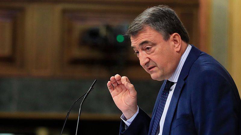 Parlamento RNE - Aitor Esteban, PNV: "La izquierda se equivoca por airear sus discrepancias y por exigir al 100% sus programas electorales" - Escuchar ahora