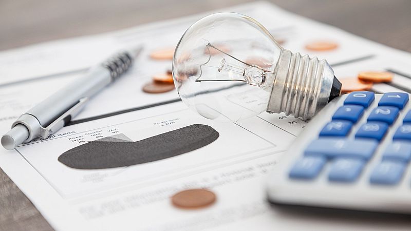 24 horas - La compensación a las empresas aumenta el precio de la luz pese al tope al gas - Escuchar ahora