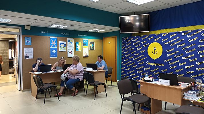 14 horas - Los evacuados de Severodonetsk acuden al gran centro logístico de Dnipro - Escuchar ahora