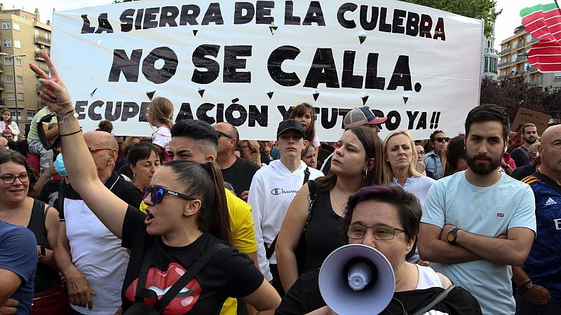 Más cerca - Los bomberos forestales exigen un operativo fuerte y público - Escuchar ahora 