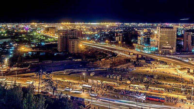 La vuelta al mundo con Miquel Silvestre - El Hilton, otro planeta - 23/06/22 - Escuchar ahora