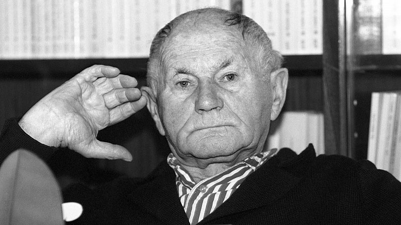 Por las fronteras de Europa: Bohumil Hrabal: una soledad ruidosa - Escuchar ahora