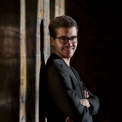 Juan Pérez Floristán - escuchar ahora