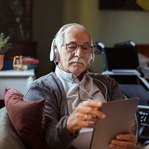 Cuaderno mayor - Cuaderno mayor - Relación entre tecnología y personas mayores - 30/06/22 - Escuchar ahora