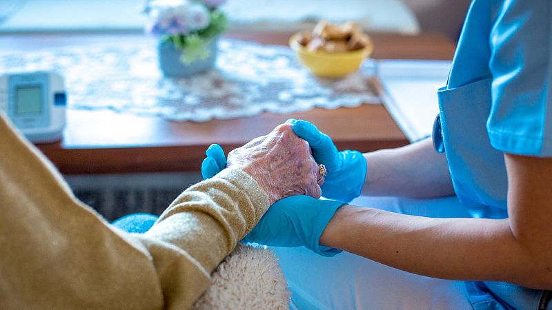 Las cuñas de RNE - La enfermería: el lado más humano de la asistencia sanitaria, en 'Memoria de delfín' - escuchar ahora