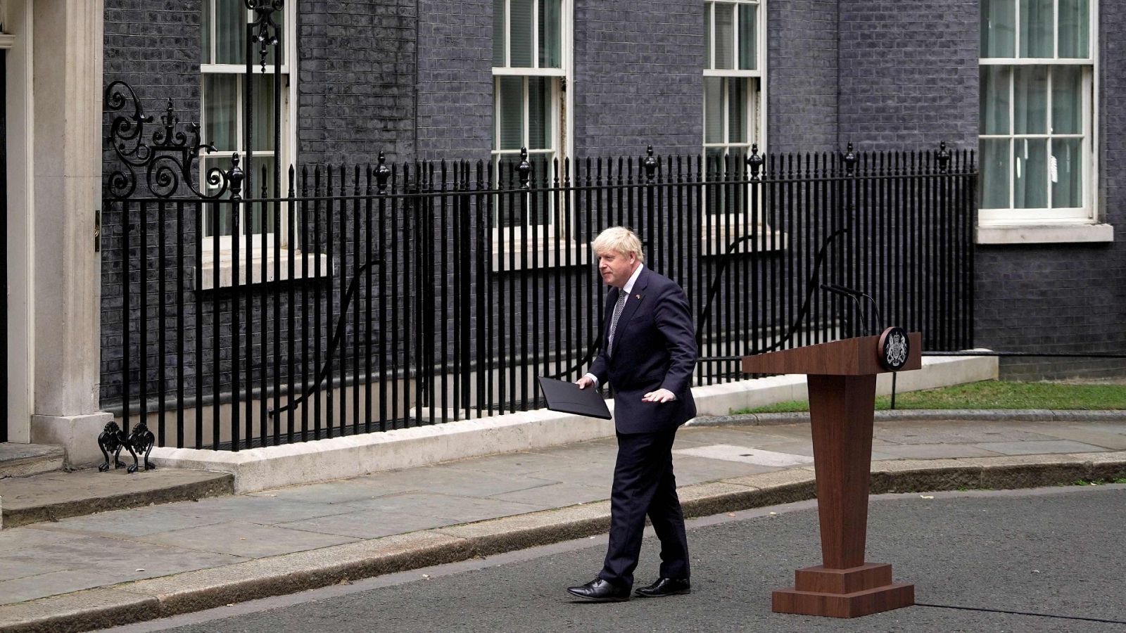 14 horas - Johnson dimite como primer ministro: "Nadie es indispensable" - Escuchar ahora