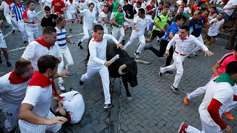 Sanfermines 2022 - Sexto encierro de los Sanfermines 2022 - Escuchar ahora