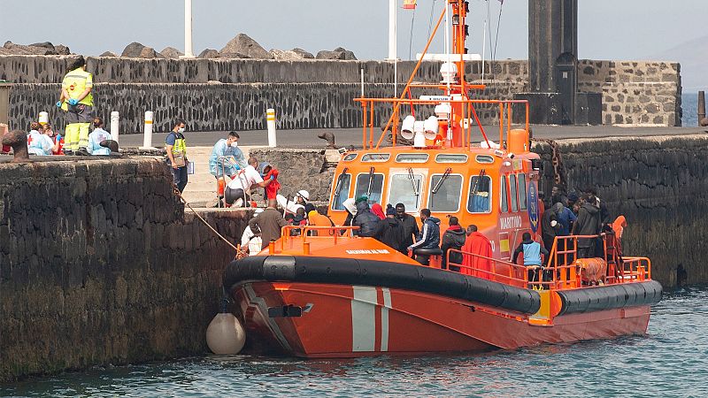 Más cerca - "Los protocolos de rescate de migrantes son arbitrarios" - Escuchar ahora 
