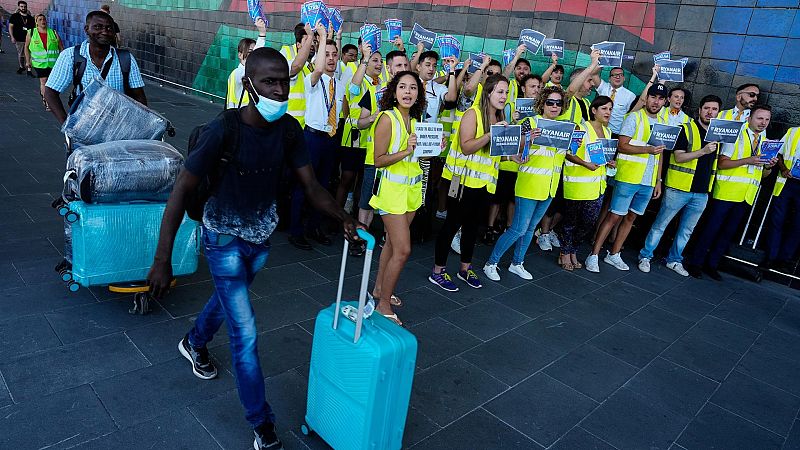 El conflicto daña la imagen de España como destino turístico - Escuchar ahora