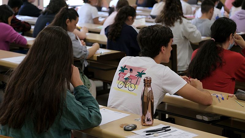 14 Horas - Los detalles de la nueva EBAU: menos exámenes y un ejercicio general de madurez - Escuchar ahora